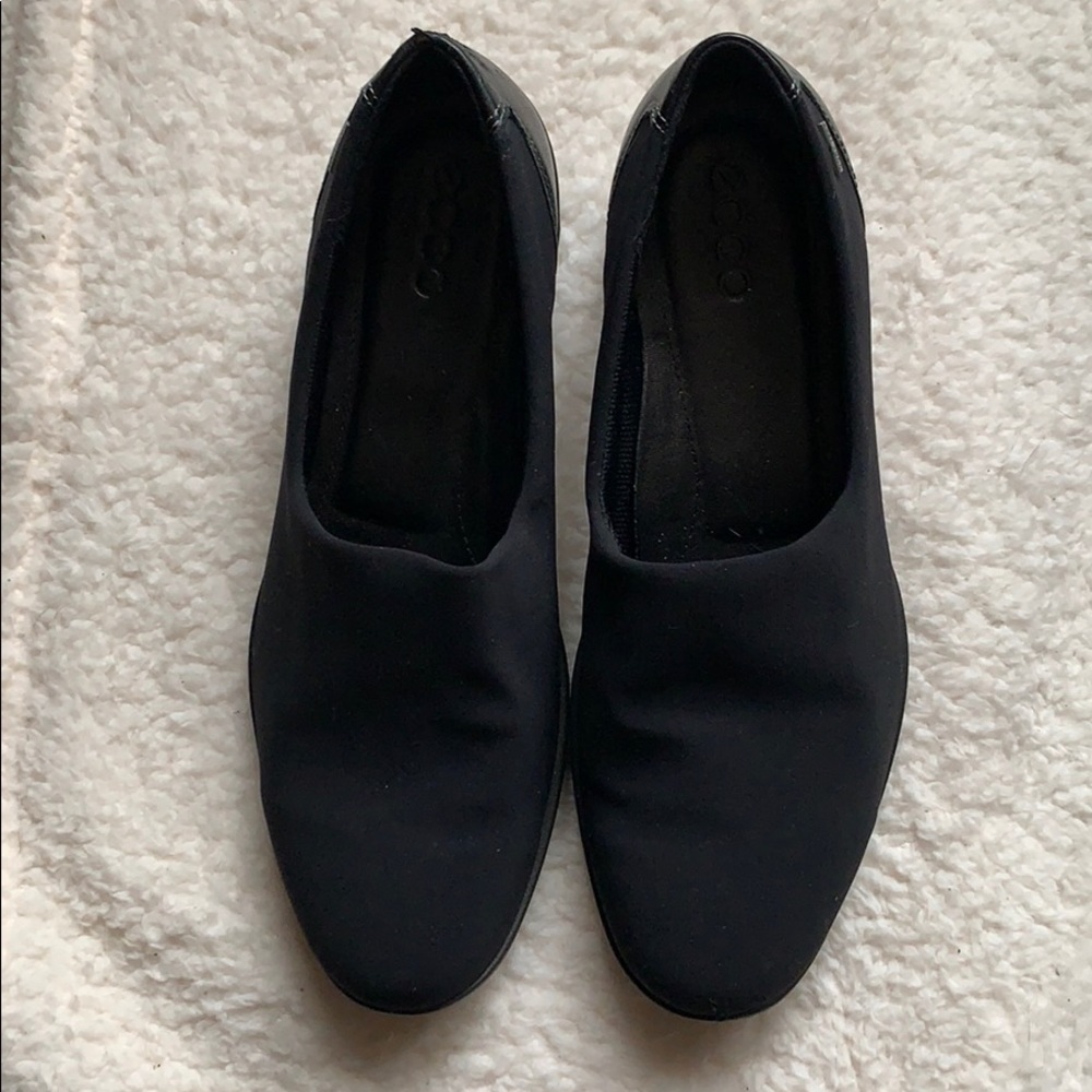 Ecco black slip ons. Size 39
